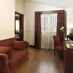 Center 4* בדאחוז