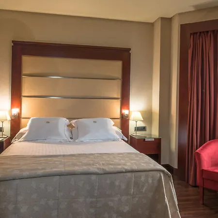 Center Hotel 4*