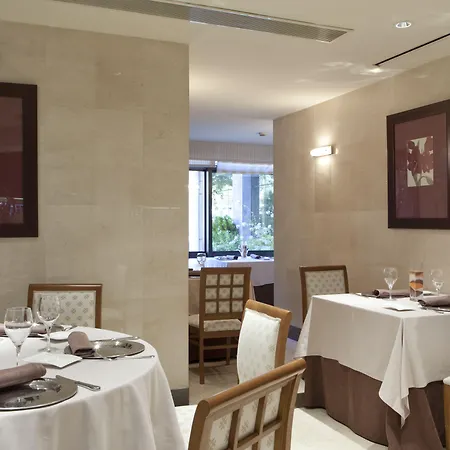 Center Hotel 4*
