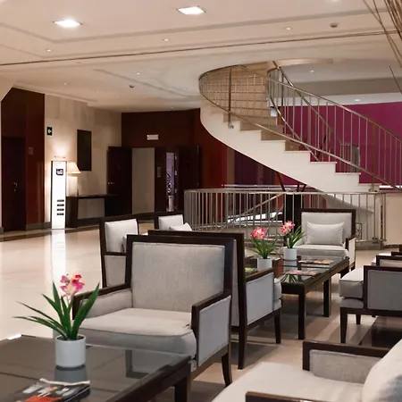 Hotel Center