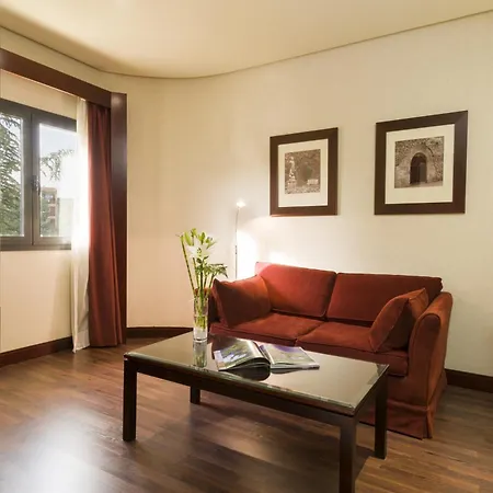 Center Hotel 4*