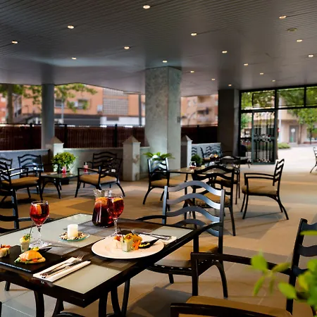 巴达霍斯中心酒店 酒店 巴达霍斯