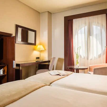 Hotel Center 4*