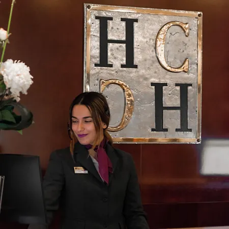 Hotel Center 4*