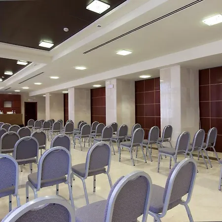 Center 4*