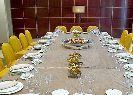 Ξενοδοχείο Center 4*
