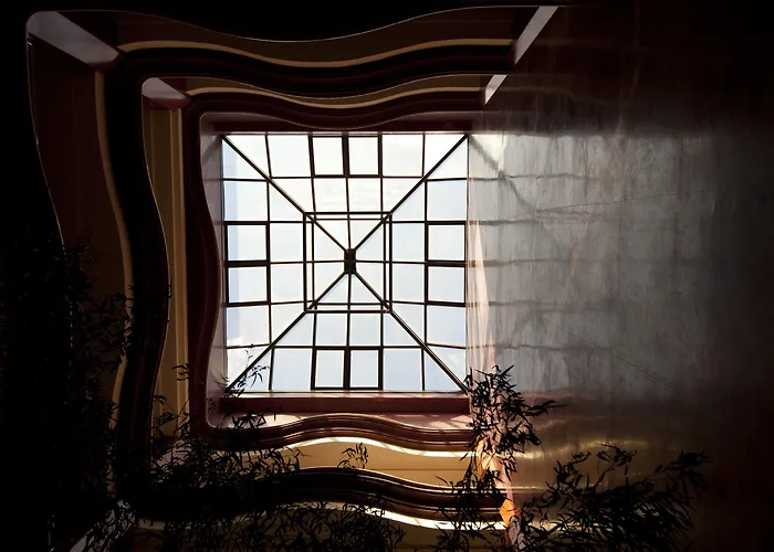 Center 4* باداخوز